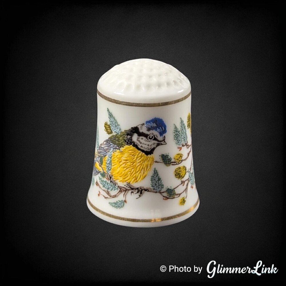 VTG Blue Tit Robin Hill Songbirds of the World 24K Gold Trim Bone China Thimble